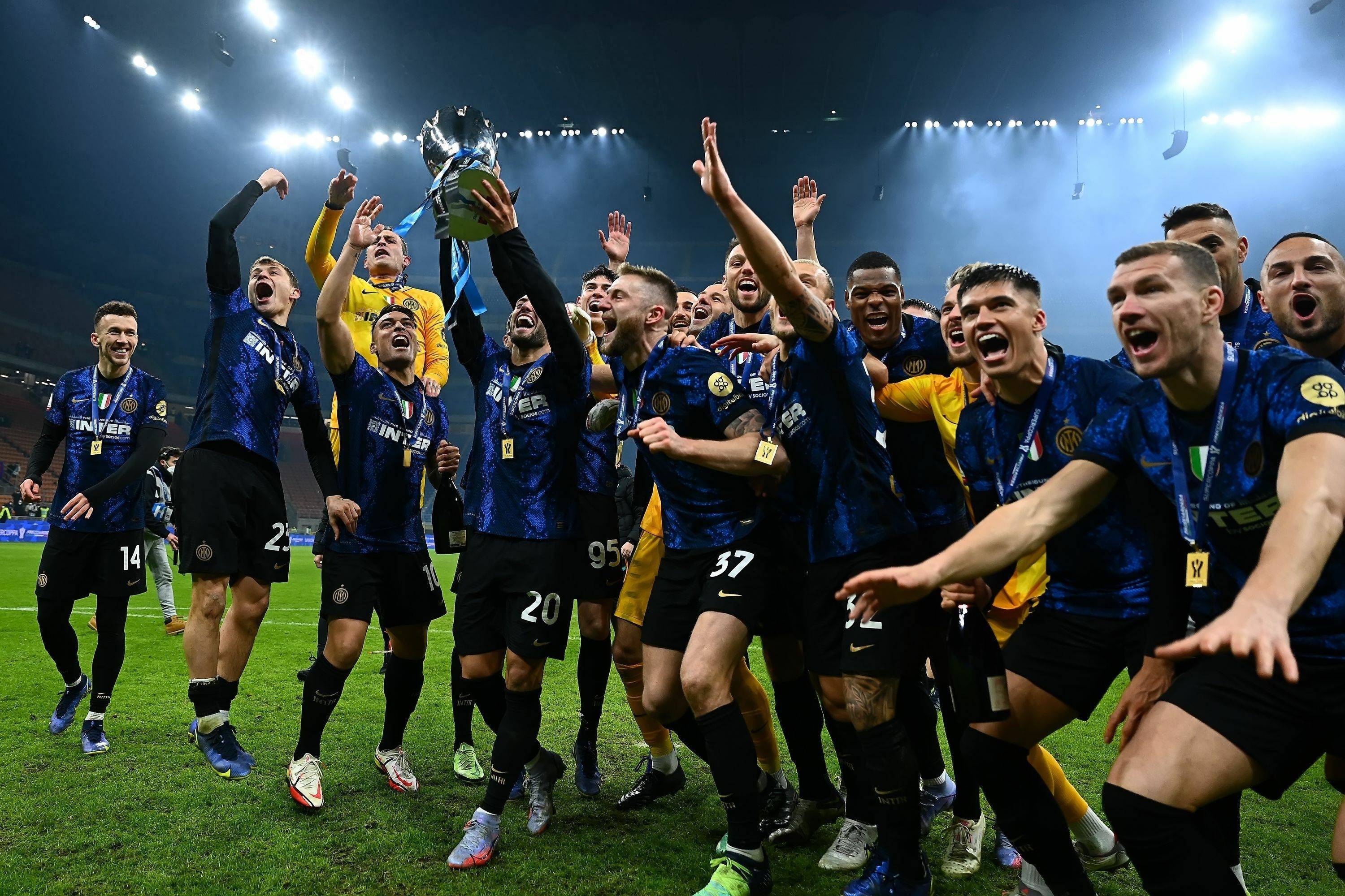 换帅风波再起，球队战绩起伏不定备受关注的简单介绍