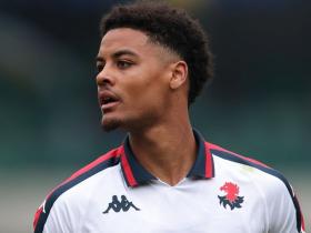 热那亚球员训练专注，备战欧联杯的简单介绍