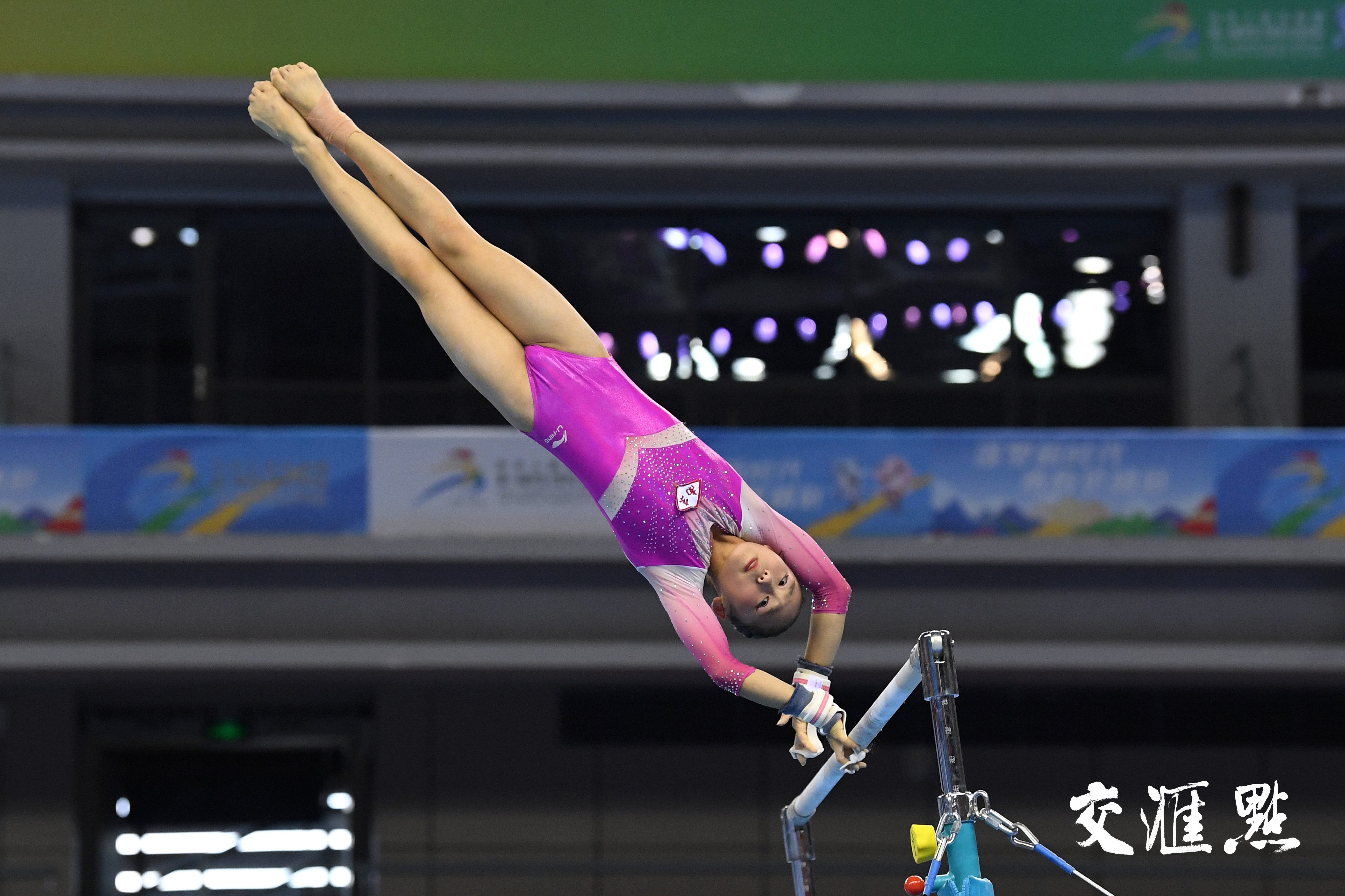 关于体操比赛精湛技艺展现风华绝代令人叹为观止的信息