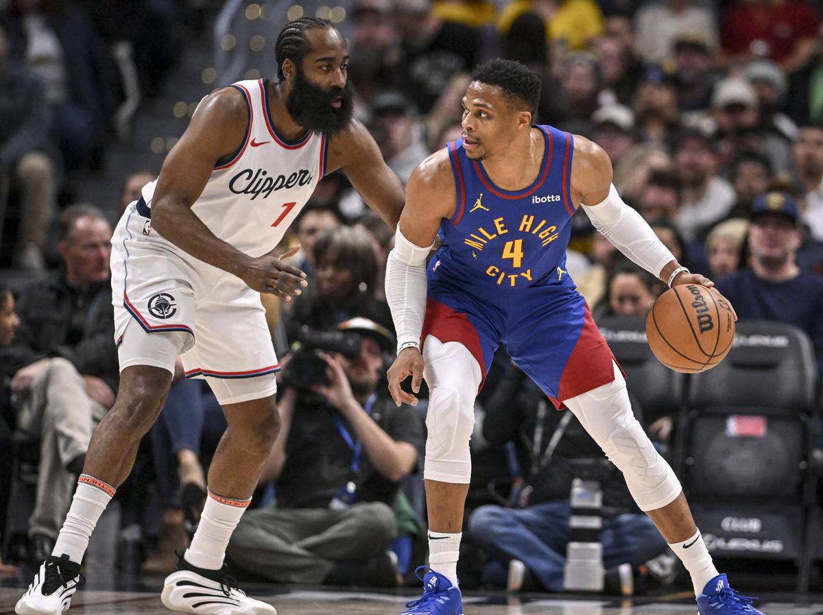 关于快船队主教练透露球队内部调整提升团结的信息