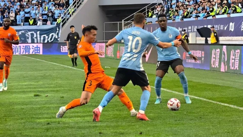 关于率先进球者占据优势，赛场氛围瞬间紧张的信息