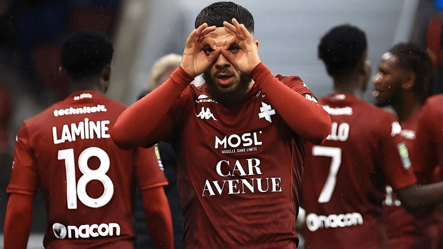 包含梅斯队在比赛中积极进攻，取得惊人战绩的词条