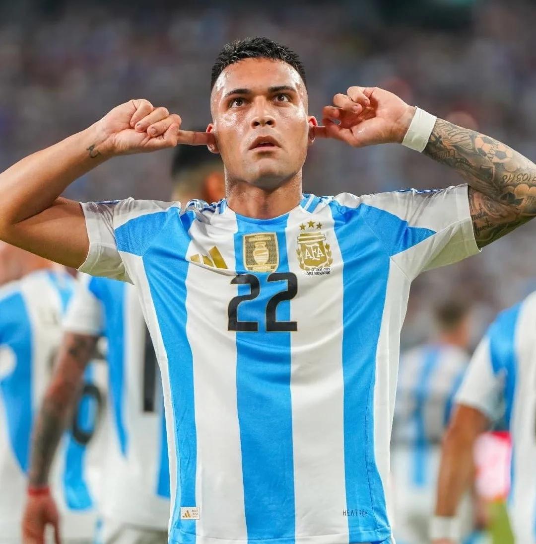 阿根廷前锋在国家队斩获三球,助球队轻松击败对手的简单介绍 阿根廷前锋在国家队斩获三球,助球队轻松击败对手的简单介绍