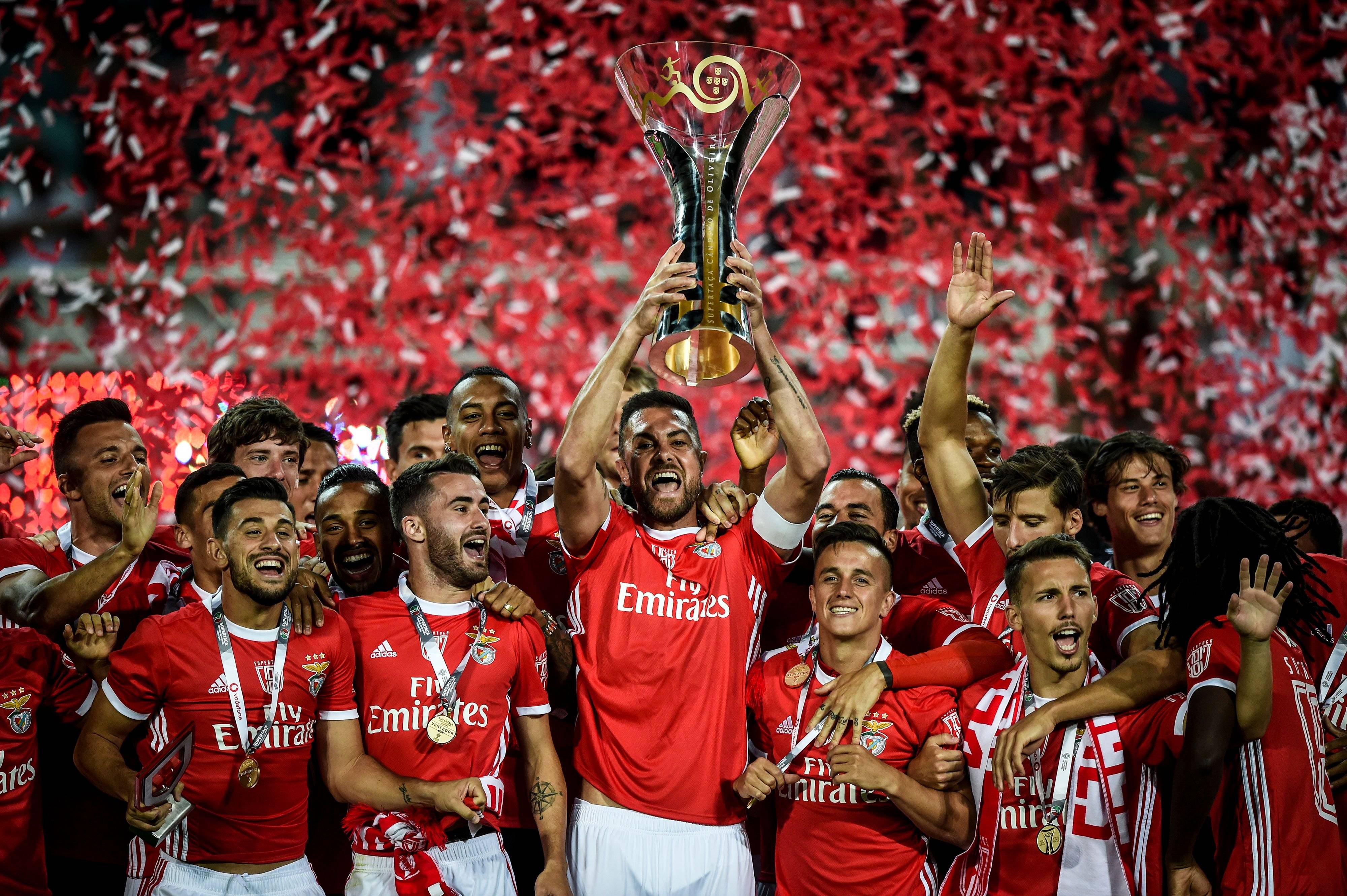 克罗地亚队在战胜奥地利的比赛中展现出色彩 克罗地亚队在战胜奥地利的比赛中展现出色彩