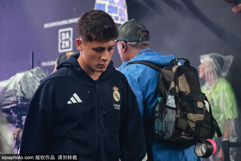 小将崭露头角，球迷纷纷点赞