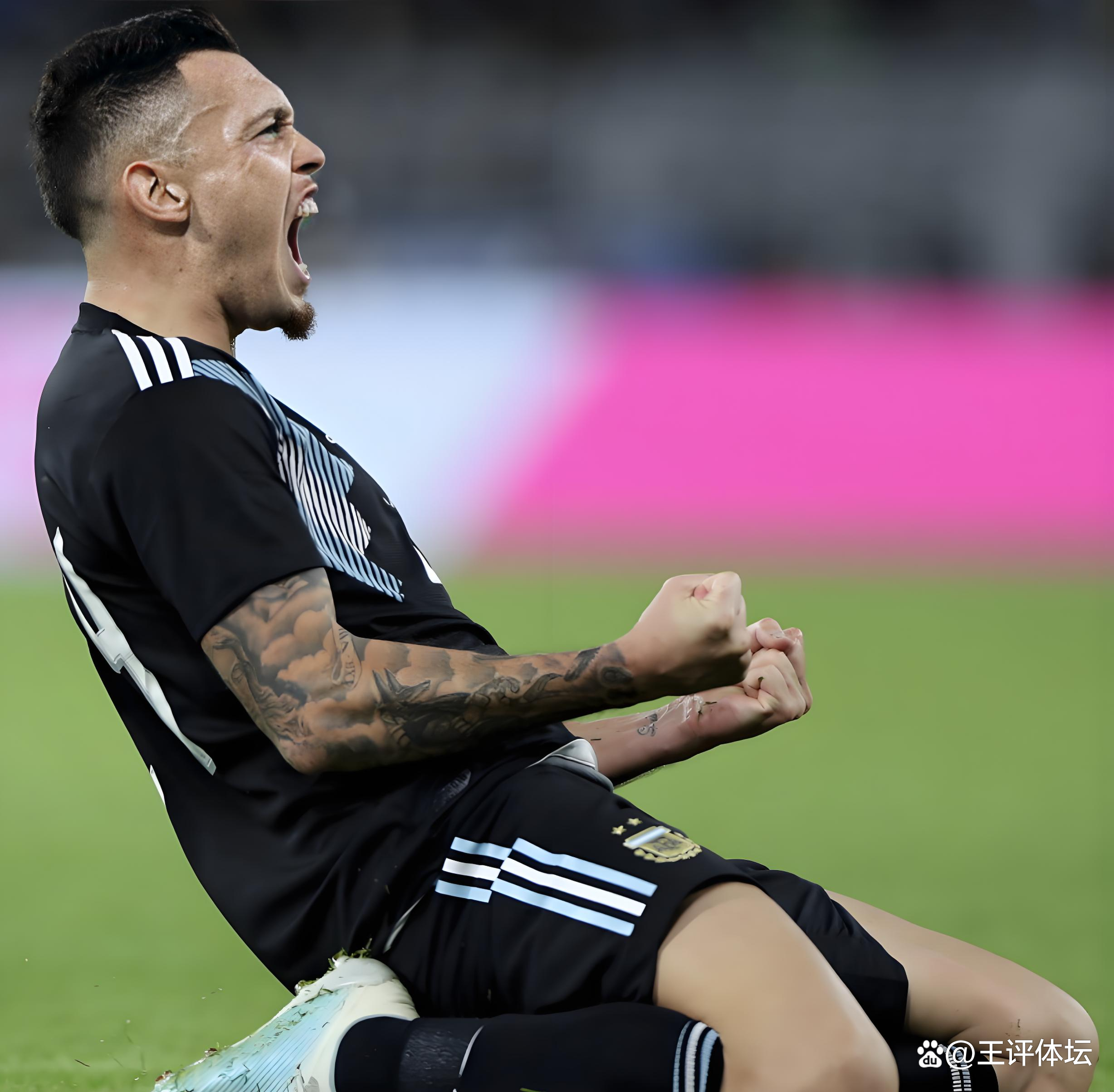 塞维利亚队爆冷取胜，成功晋级