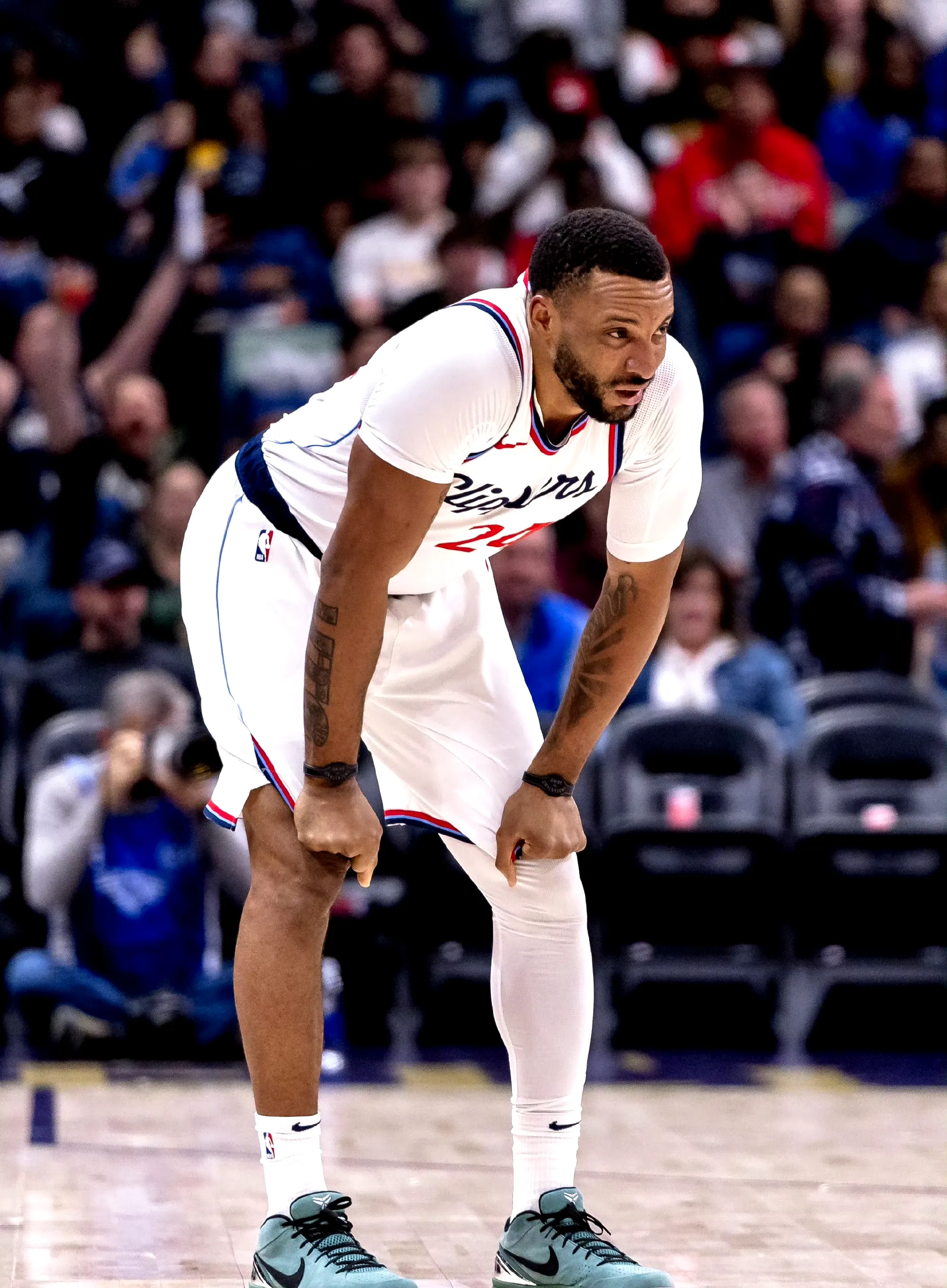 快船队遭遇败绩，客场不敌对手