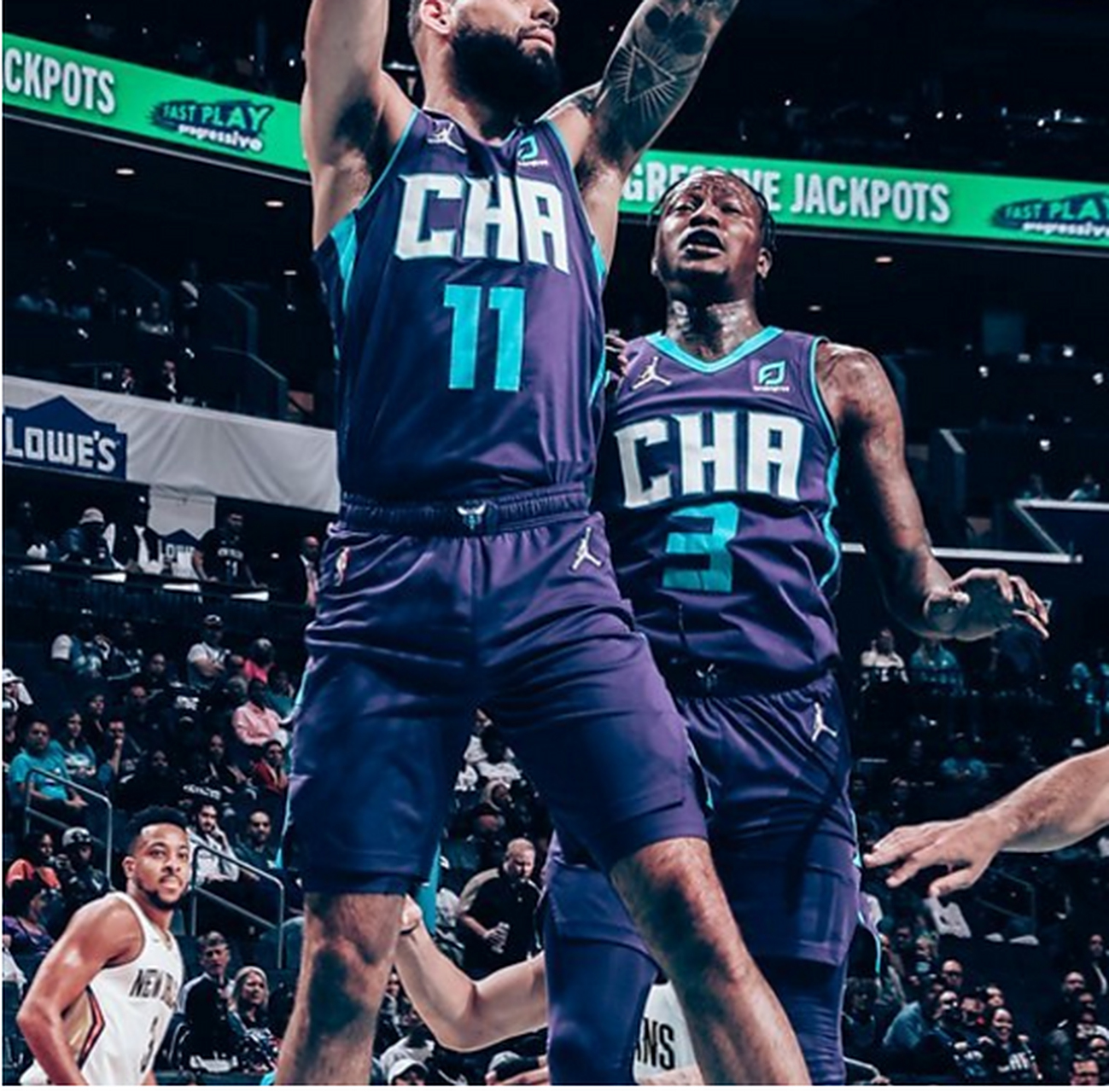 鹈鹕客场险胜黄蜂，取得第二连胜的简单介绍