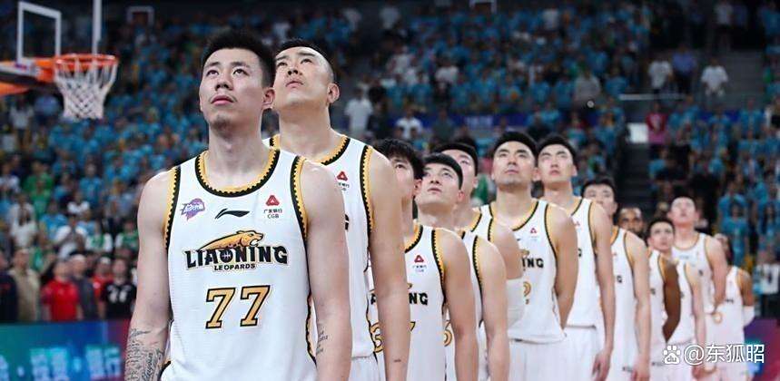 辽宁男篮战胜深圳队，取得新赛季首胜