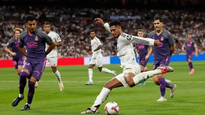 包含小组赛焦点:姆巴佩击败,争议判罚的词条 包含小组赛焦点:姆巴佩击败,争议判罚的词条