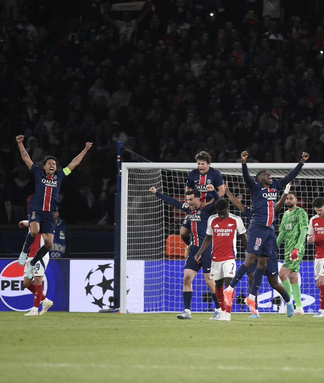 包含阿森纳客场击败斯旺西,连胜势头不可阻挡的词条 包含阿森纳客场击败斯旺西,连胜势头不可阻挡的词条