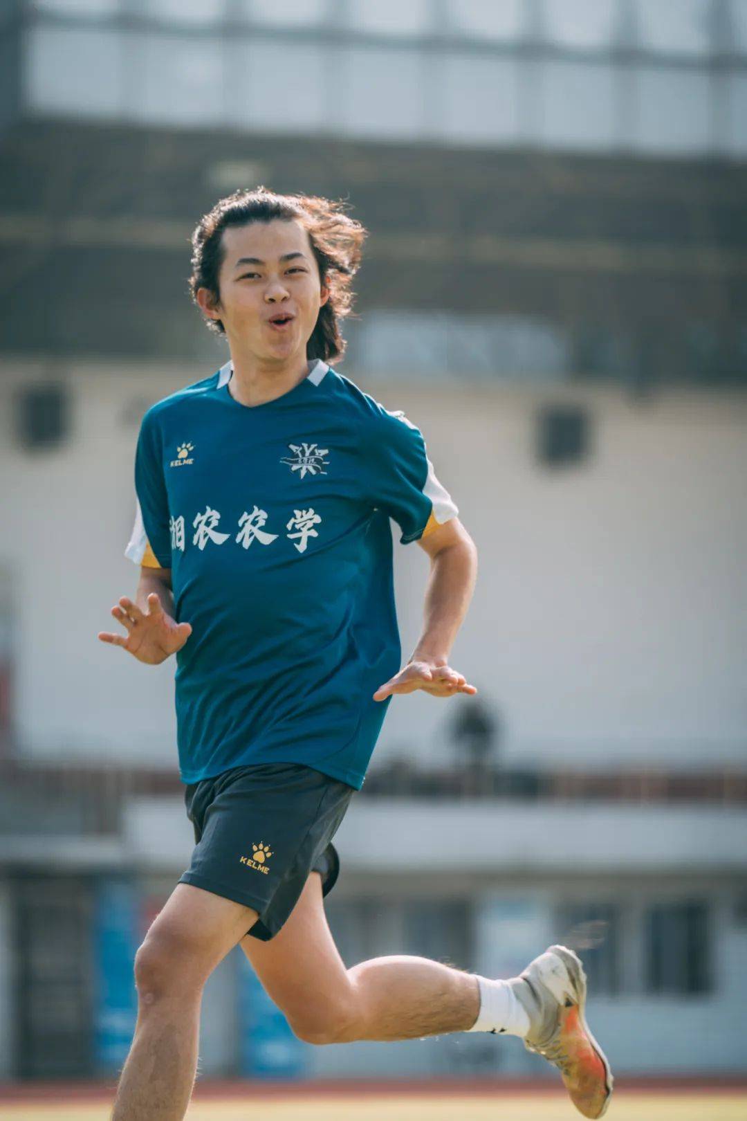 球员个人突破技术超群,带领球队胜出的简单介绍 球员个人突破技术超群,带领球队胜出的简单介绍