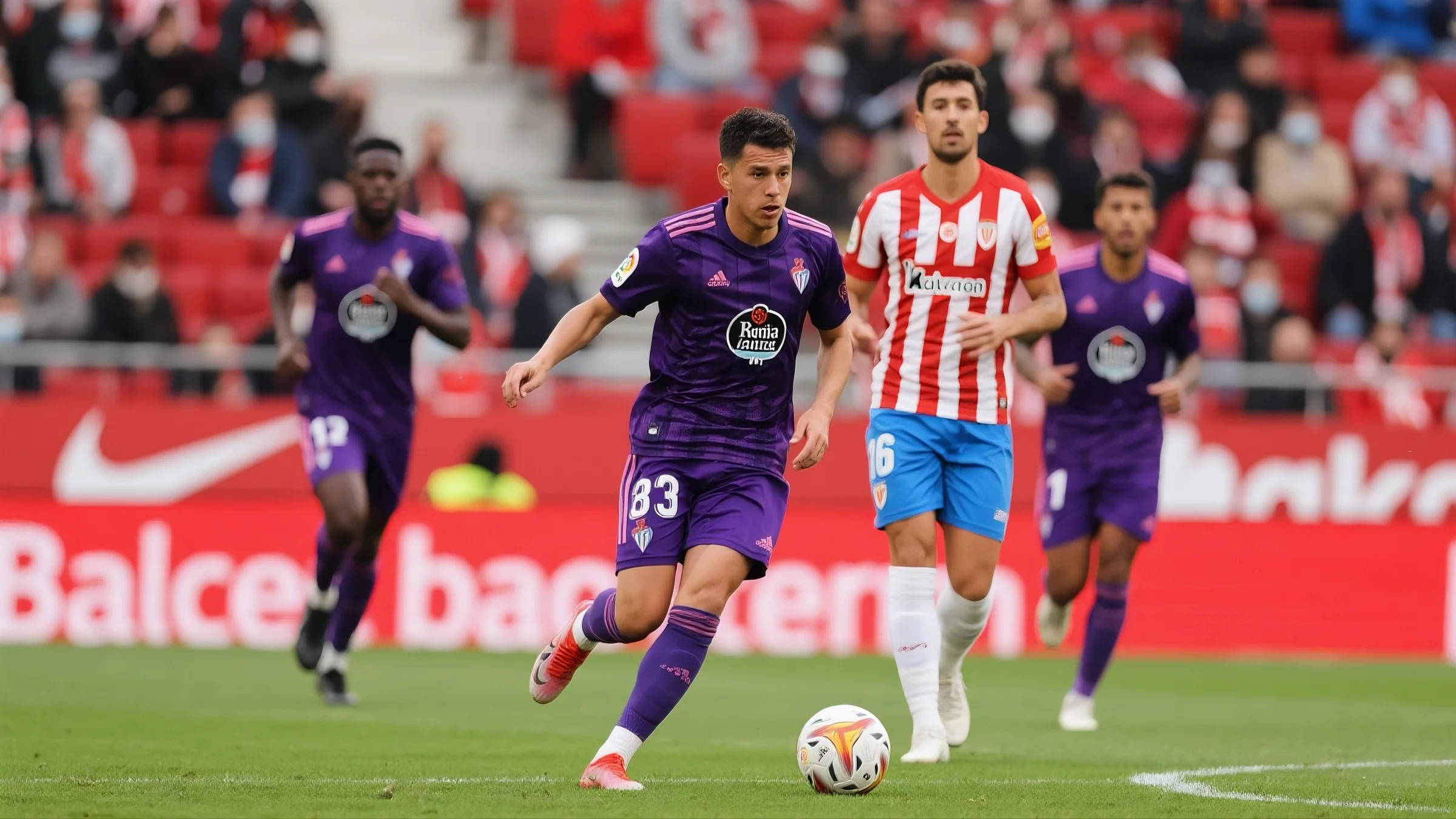 关于赫罗纳主场逼平巴列卡诺，保级形势严峻的信息