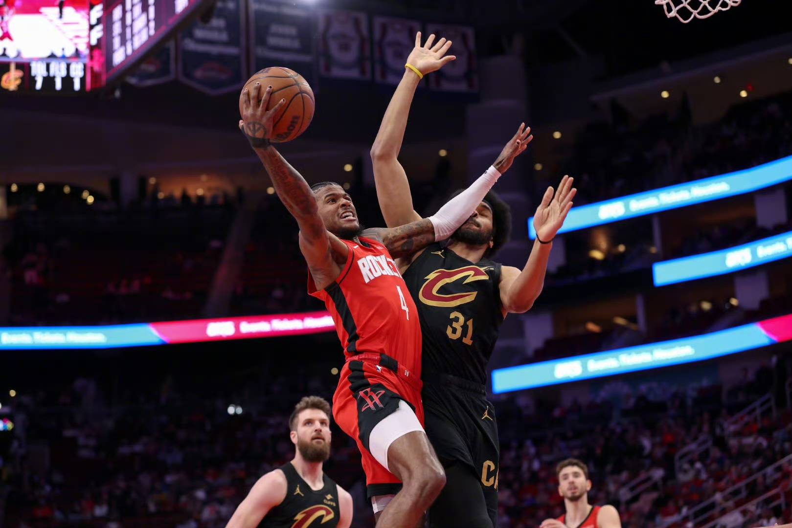 火箭逆转独行侠,升至西部第二 火箭逆转独行侠,升至西部第二