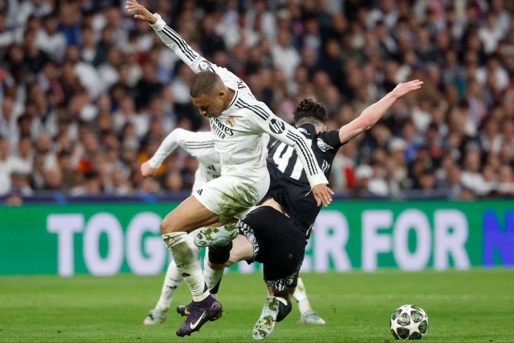 关于瓦伦西亚翻盘皇马，苏亚雷斯绝境逆转的信息