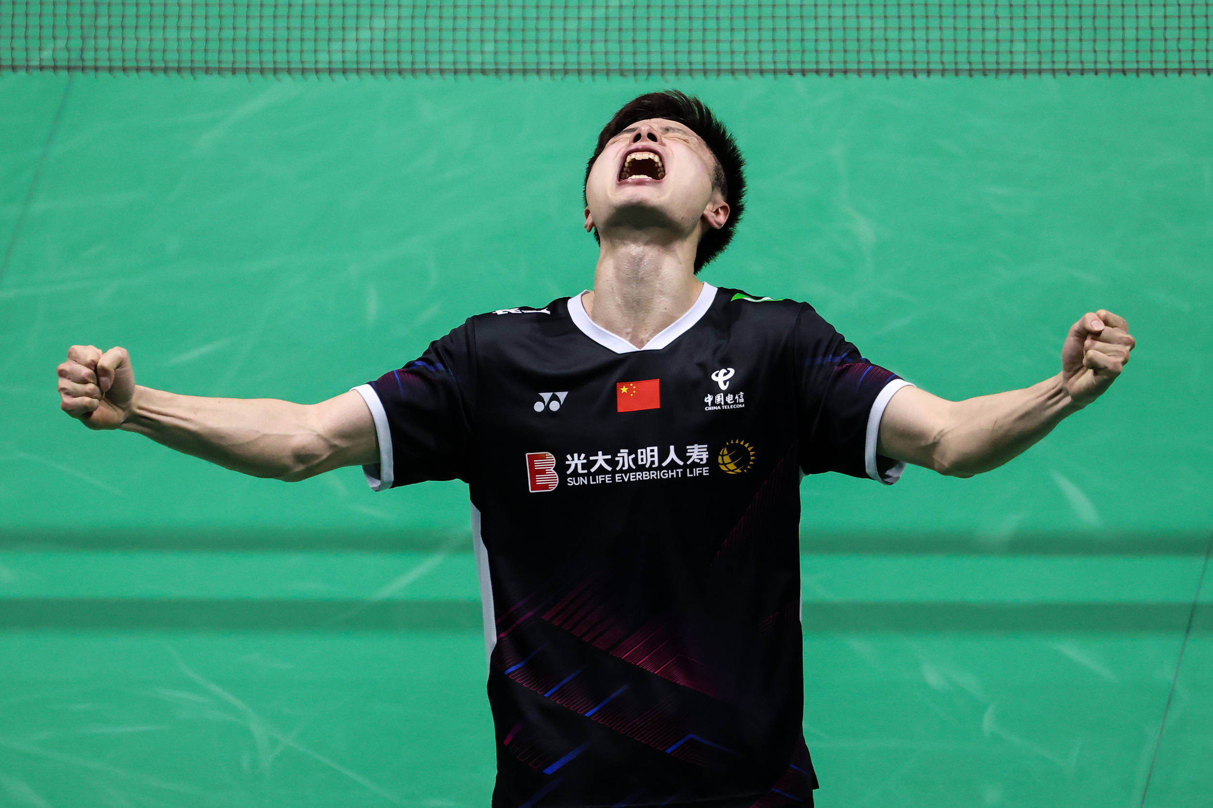 印尼队力克马来西亚队，石宇奇点燃赛场