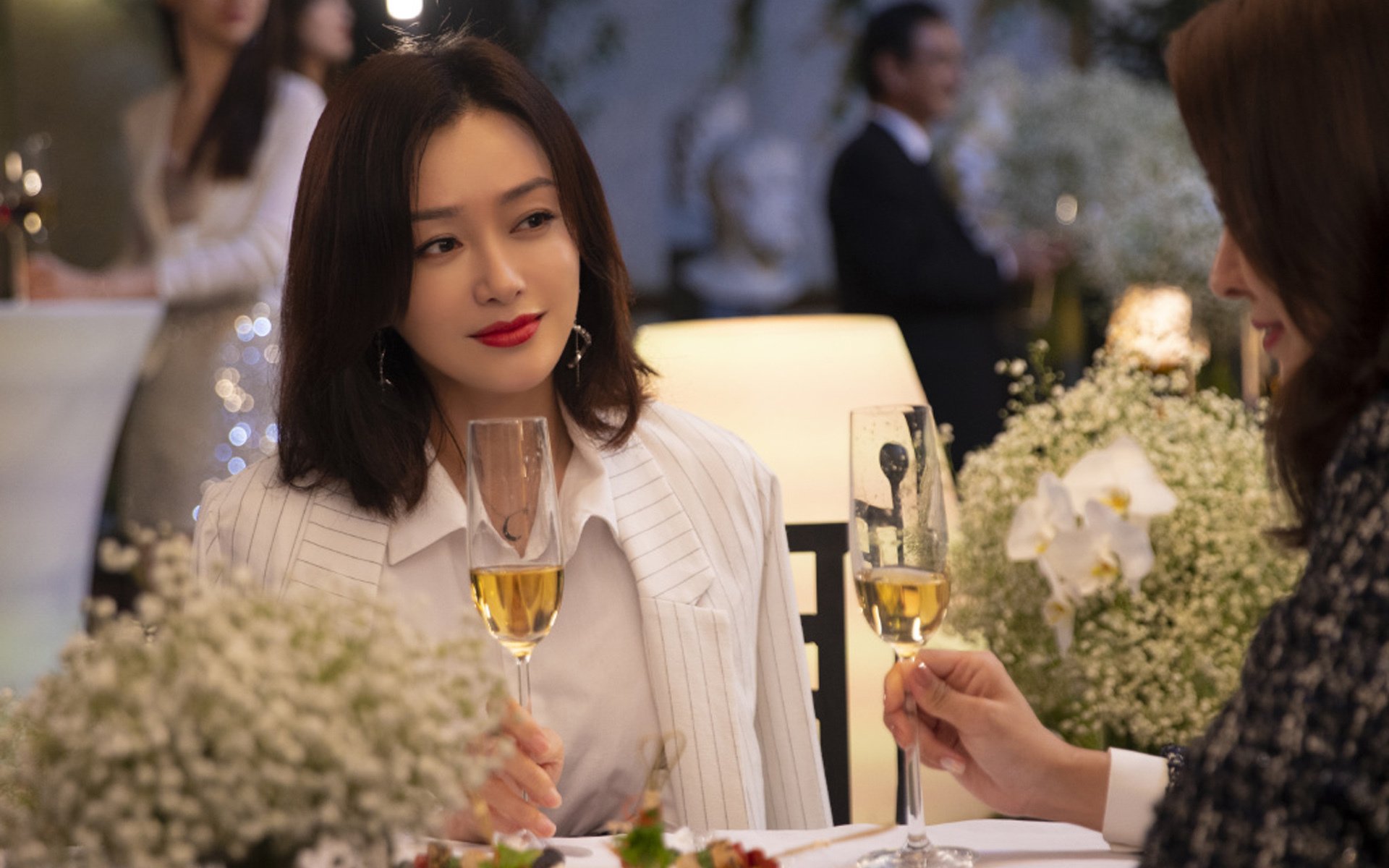 绿茵场与硬木地板的交响，当欧冠决赛的窒息感，遇上掘金强行终结活塞的意志