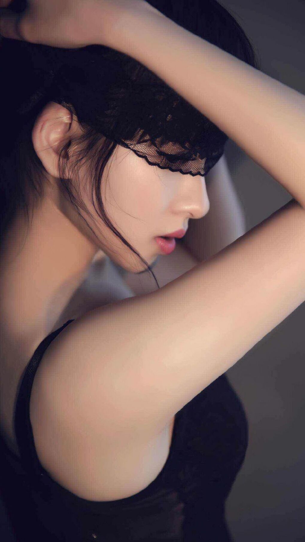 体育跨界狂想,新疆队碾压篮网,浓眉F1揭幕战主宰赛道