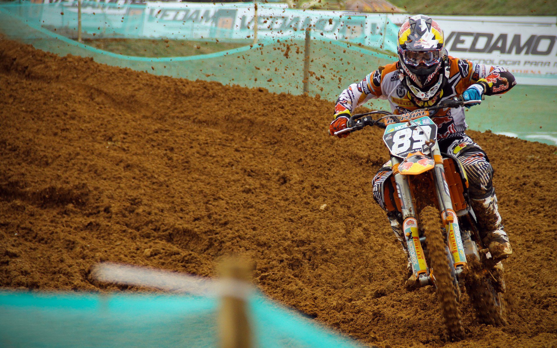 2026世界杯焦点战，智利火力全开，4-0横扫秘鲁晋级十六强