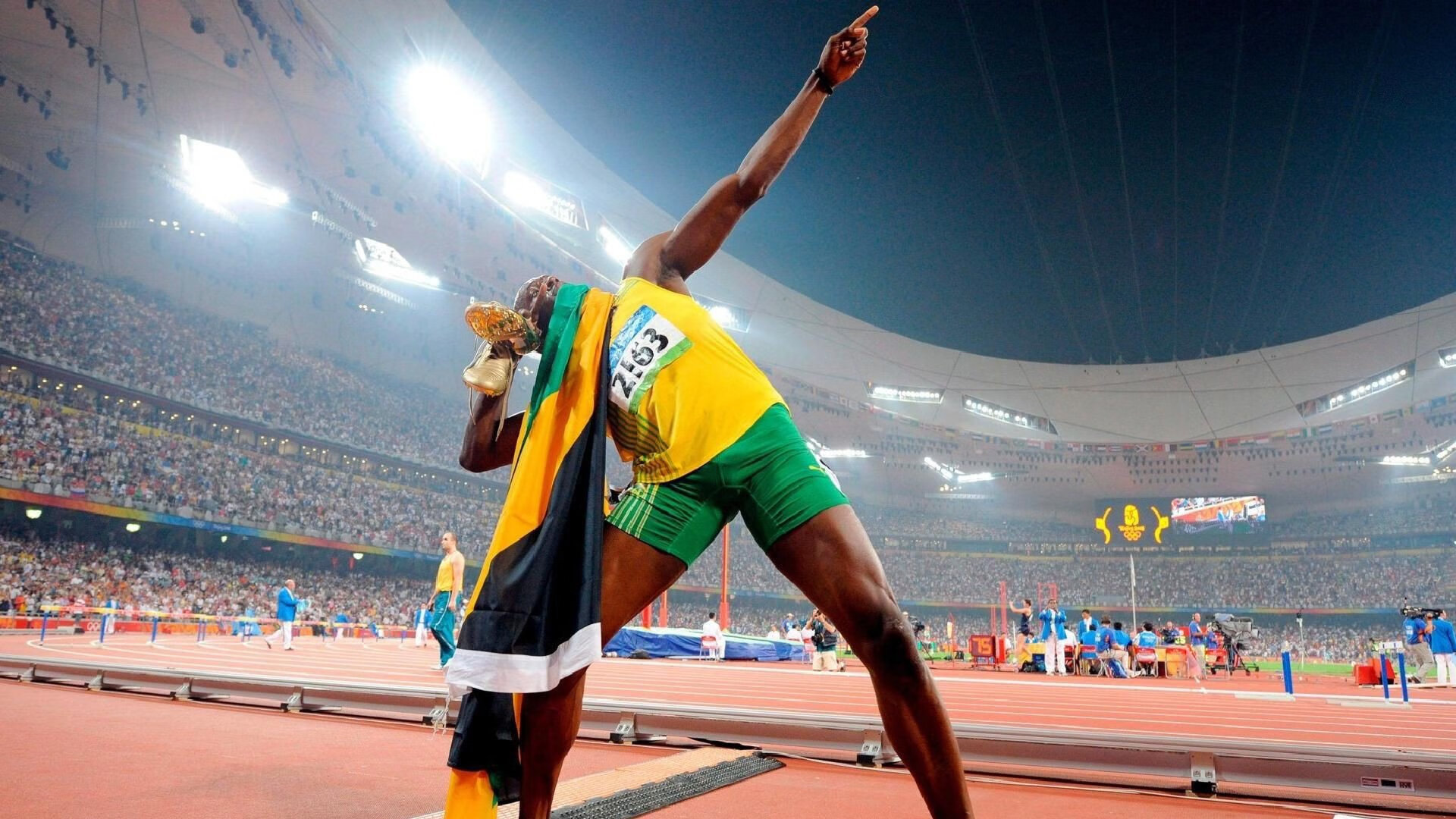 戈贝尔筑起禁飞区，马刺提前终结北京队悬念