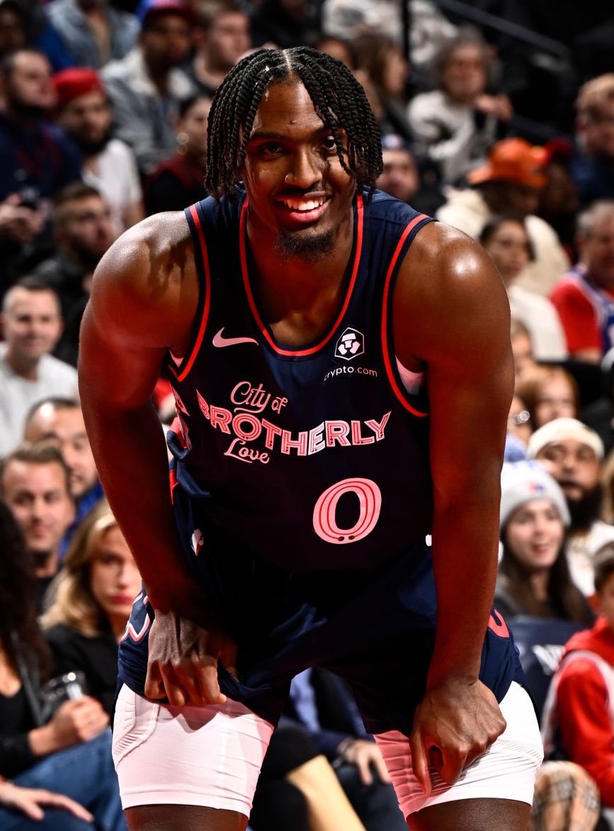 欧冠半决赛焦点战，深圳队击溃76人