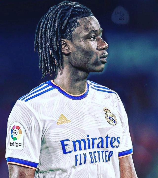 卡马文加爆发，里昂战术压制挪威