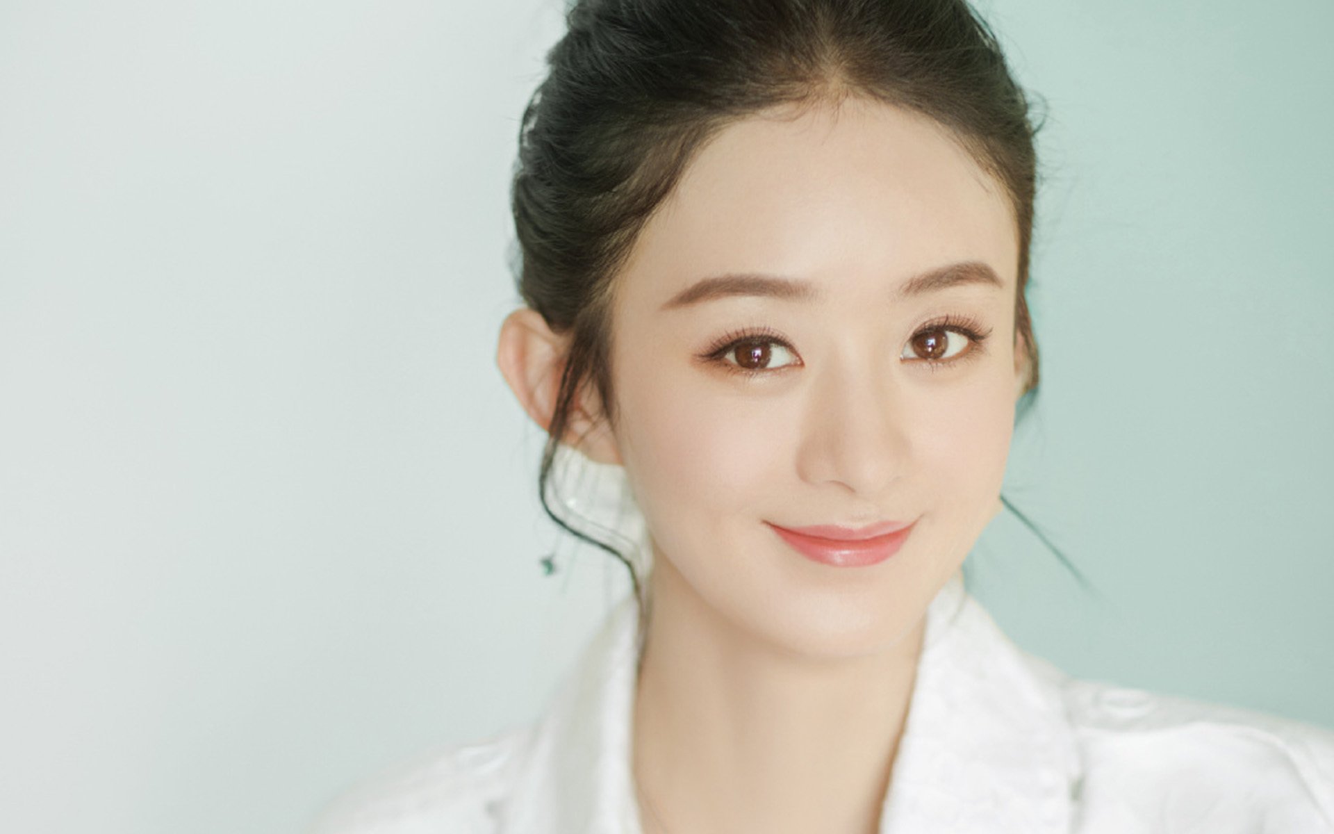 北欧铁骑碾压东欧白鹰,丹麦强硬压制波兰,布罗佐维奇中场封神一战定乾坤